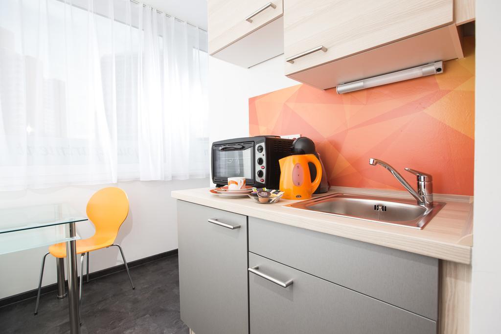 Design Sleepy Cologne Aparthotel Phòng bức ảnh